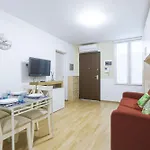Apartment Hostdomus - Lizzie's House Alassio