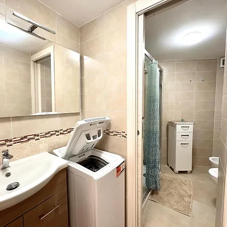 Hostdomus - Lizzie's House Apartment
