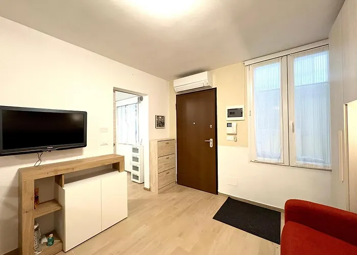 Hostdomus - Lizzie's House *